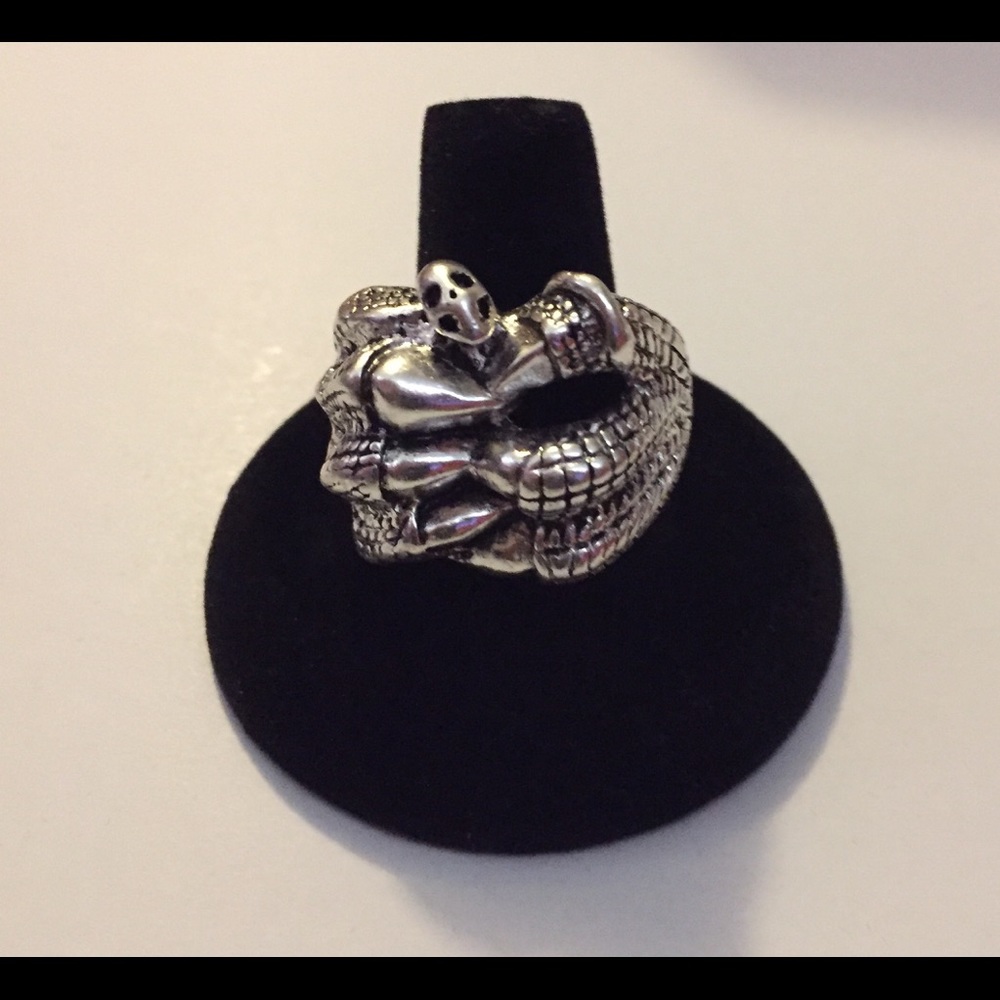 Rings - Picture 4 of 8